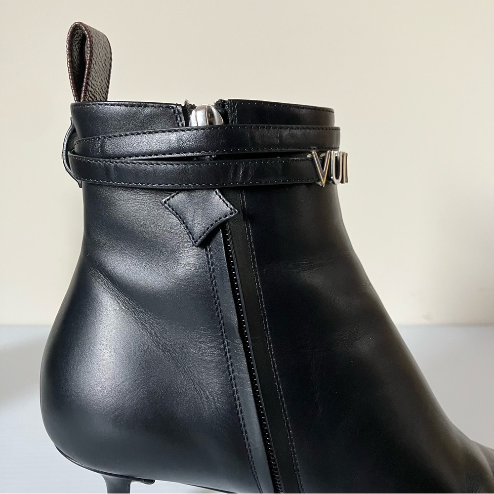 Louis Vuitton Black Callback Kitten Heel Ankle Boot size 37 - Picture 8 of 16